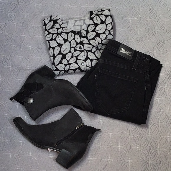 Chic long sleeve cardigan. - Picture 3 of 3